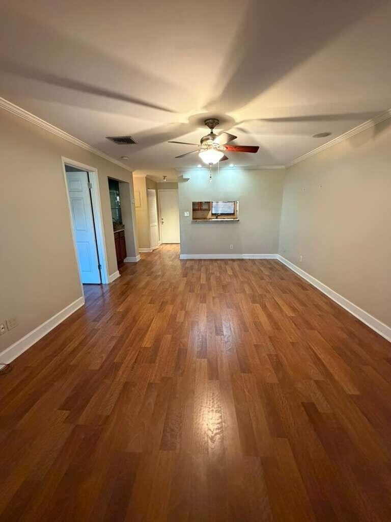2050 Oleander Boulevard - Photo 0