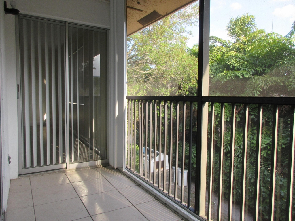 9180 Nw 40th Street - Photo 14