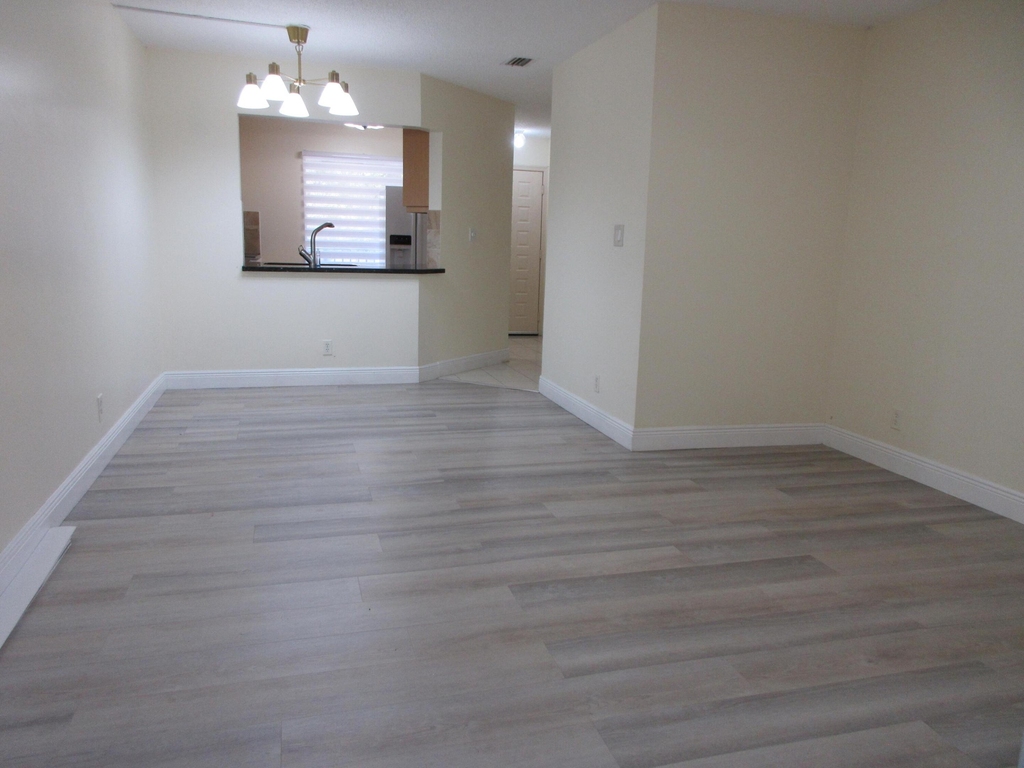 9180 Nw 40th Street - Photo 1
