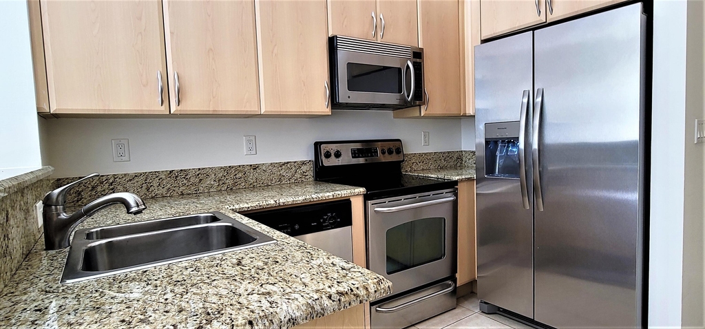 801 S Olive Avenue - Photo 6