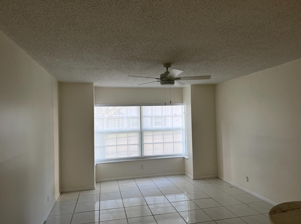 2181 Ne 67th Street - Photo 5