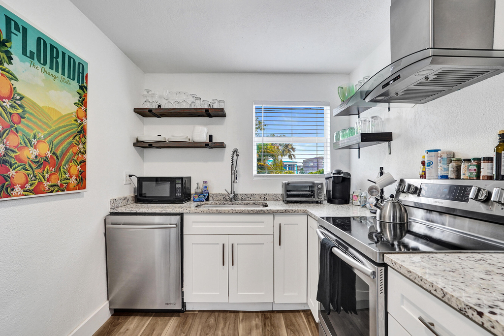 311 Se 3rd Avenue - Photo 5