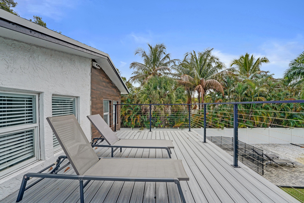 311 Se 3rd Avenue - Photo 16