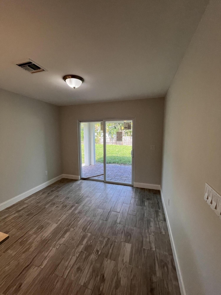 2475 Faith Avenue - Photo 12