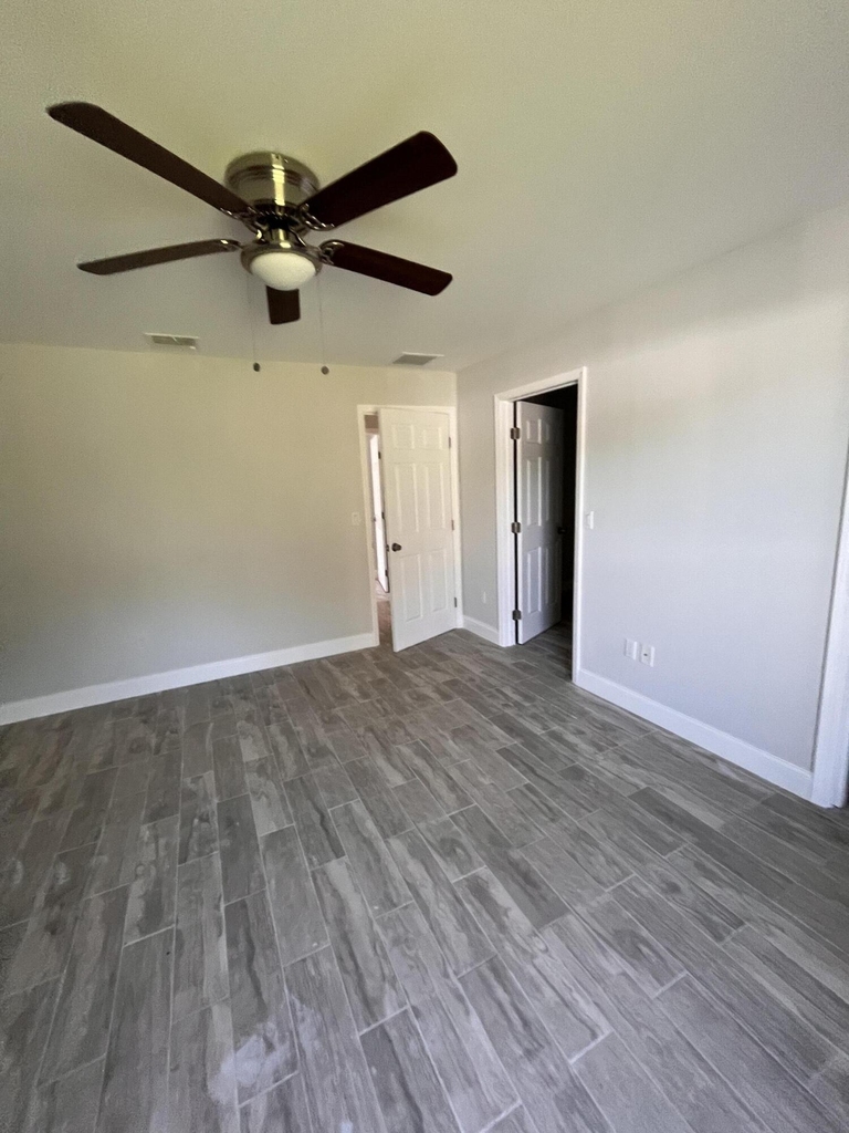 2475 Faith Avenue - Photo 5