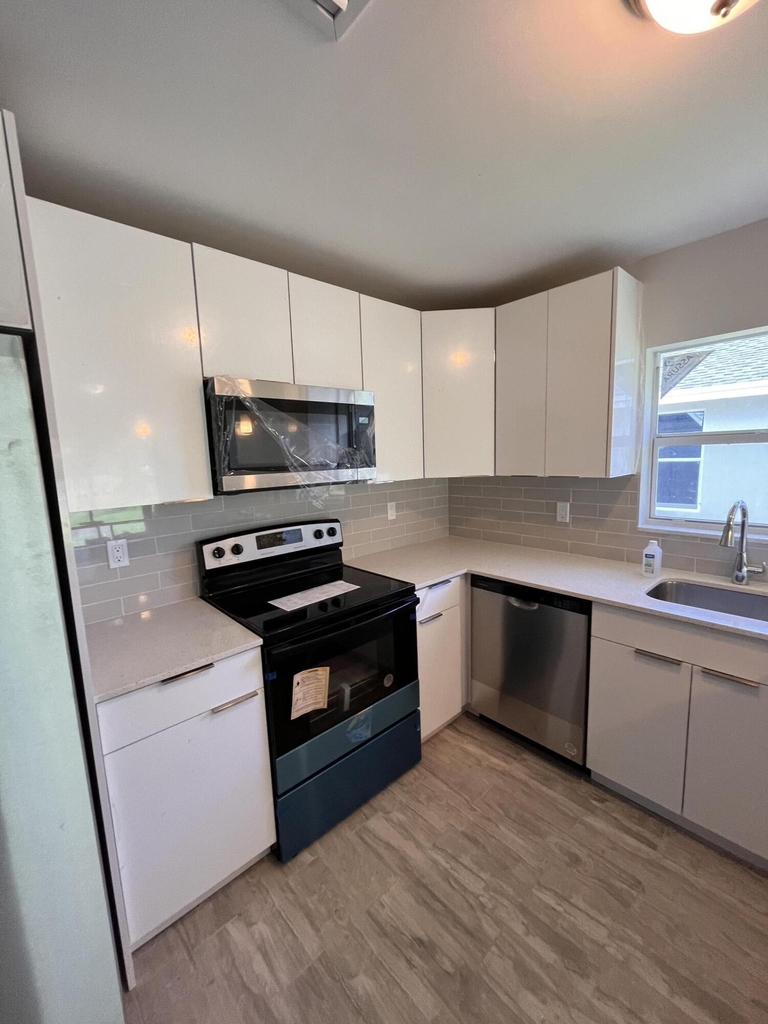 2475 Faith Avenue - Photo 11