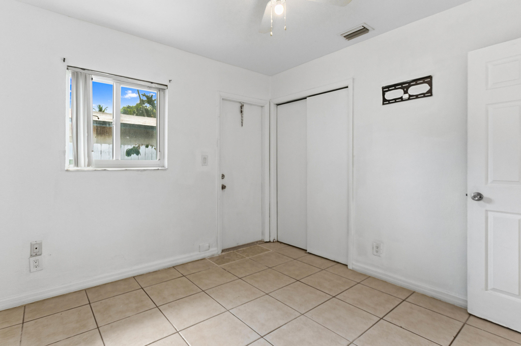 709 Sw 13th Avenue - Photo 14