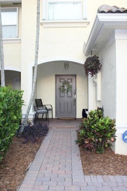 13394 Georgian Court - Photo 1