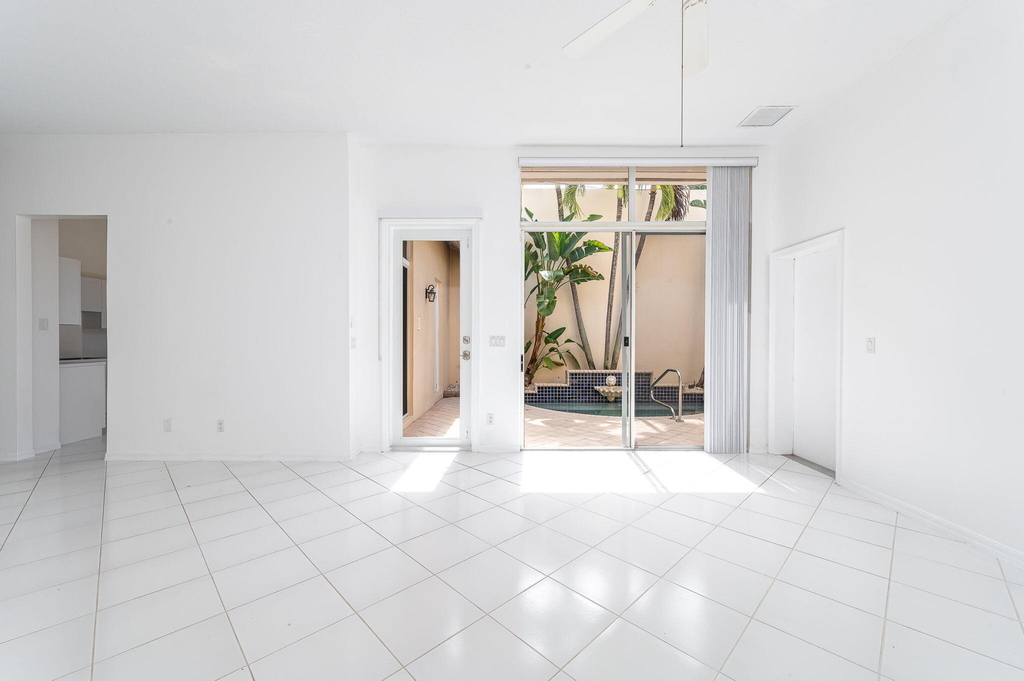 17282 Bermuda Village Drive - Photo 5