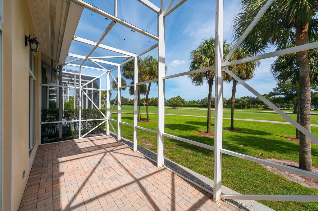 17282 Bermuda Village Drive - Photo 16