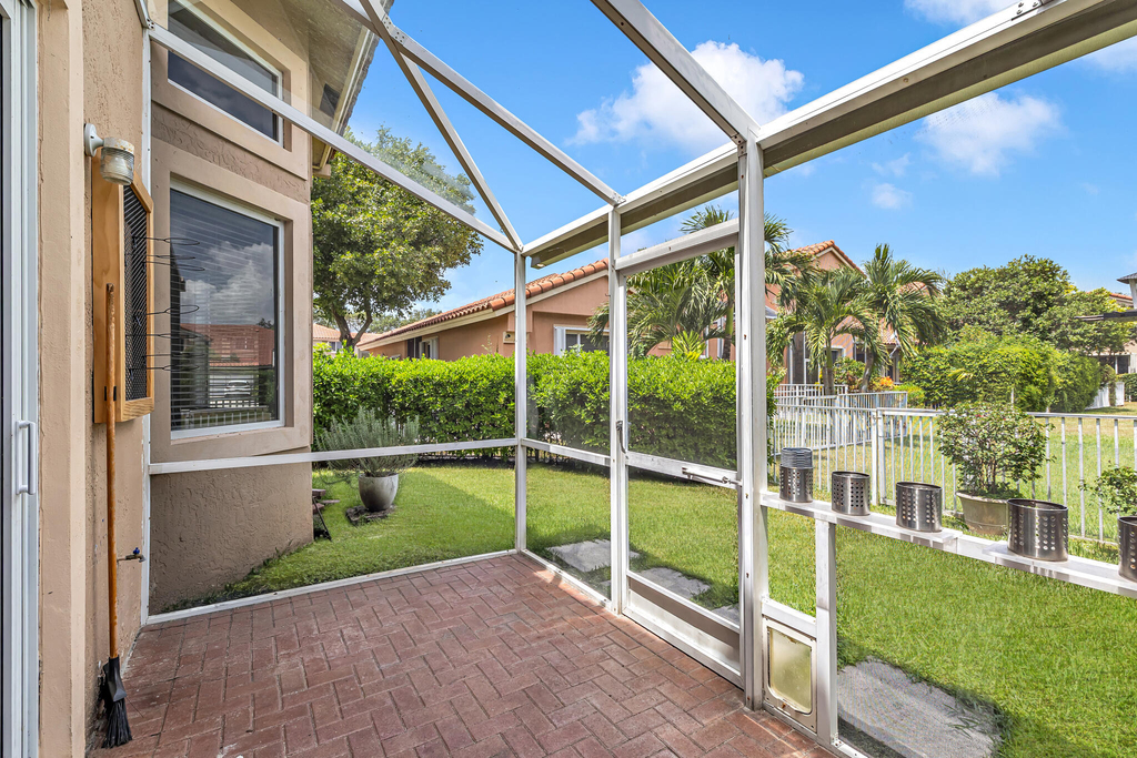 12571 Nw 57th Court - Photo 35