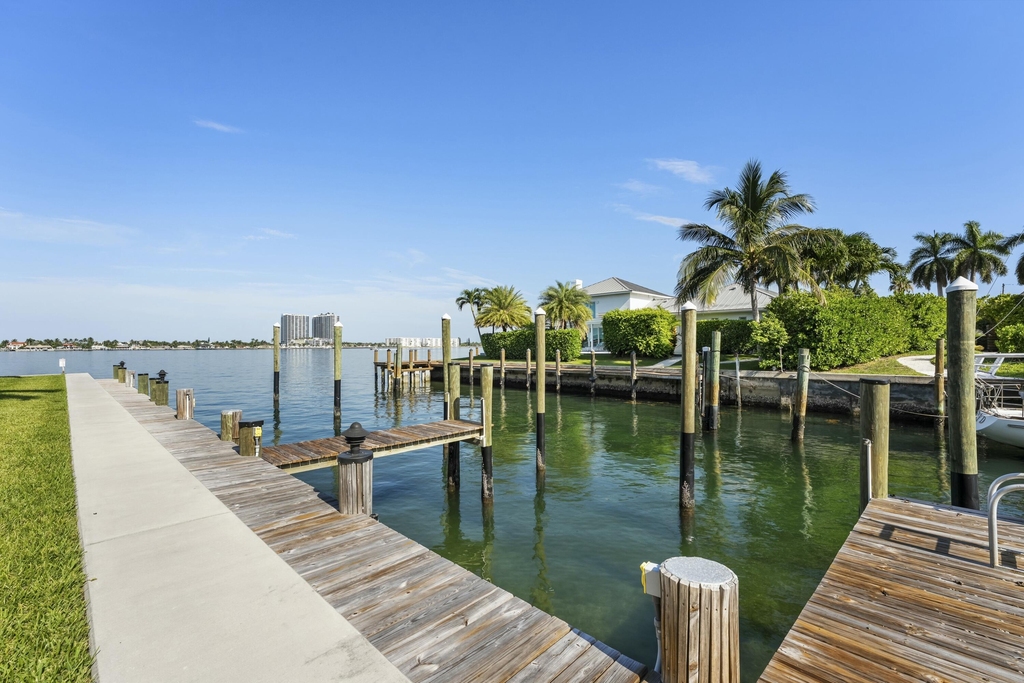 1030 Sugar Sands Boulevard - Photo 14