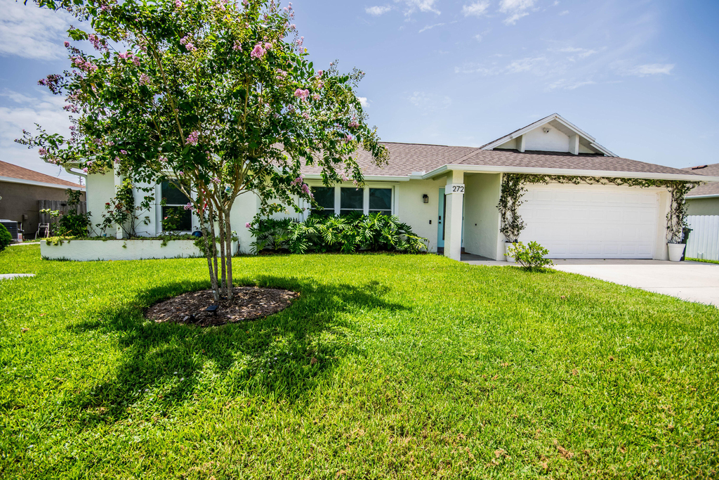 272 Sw Fairchild Avenue - Photo 28