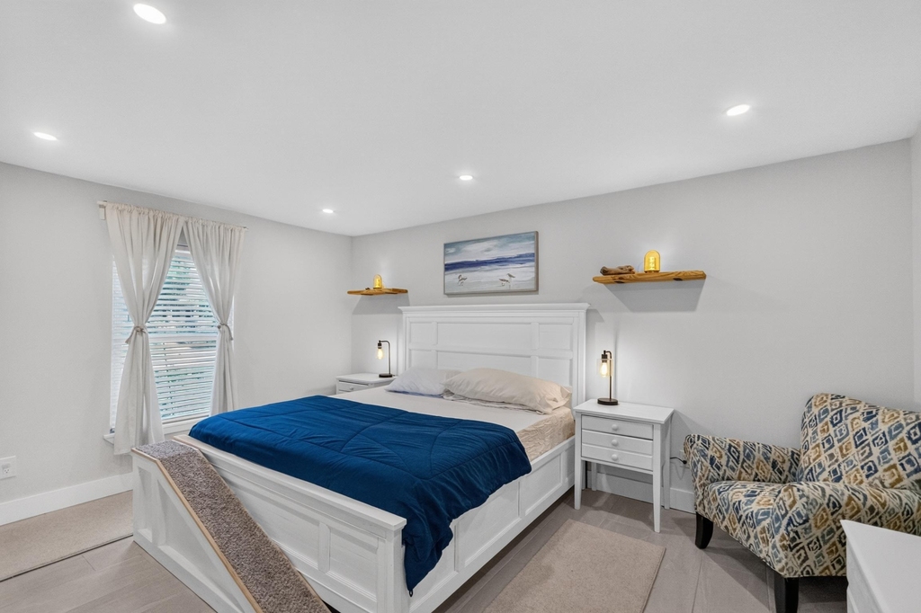 272 Sw Fairchild Avenue - Photo 13