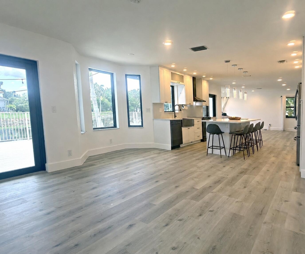 10920 Haydn Drive - Photo 16
