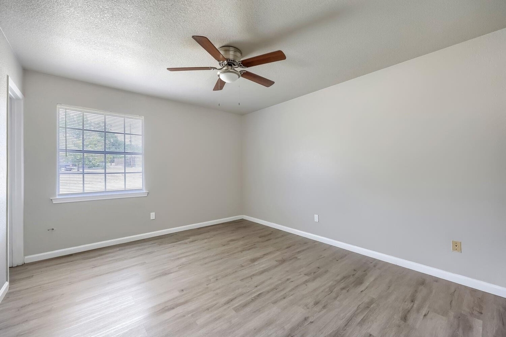 267 Merribrook Trail - Photo 9