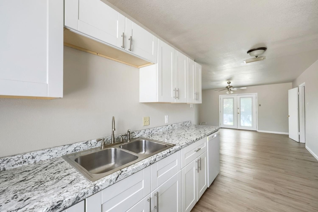 267 Merribrook Trail - Photo 8
