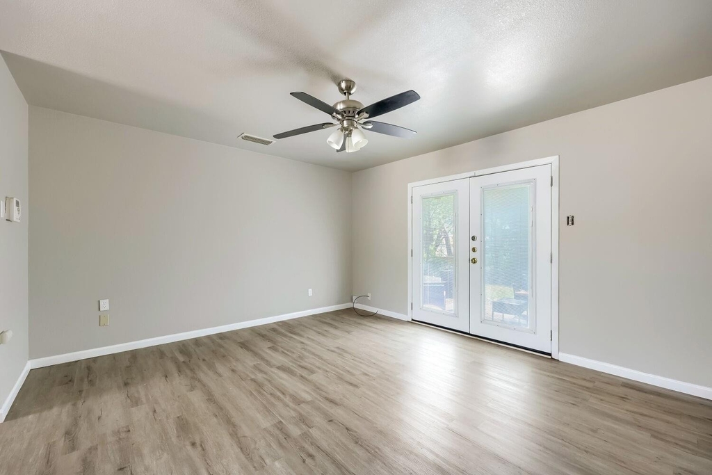 267 Merribrook Trail - Photo 2