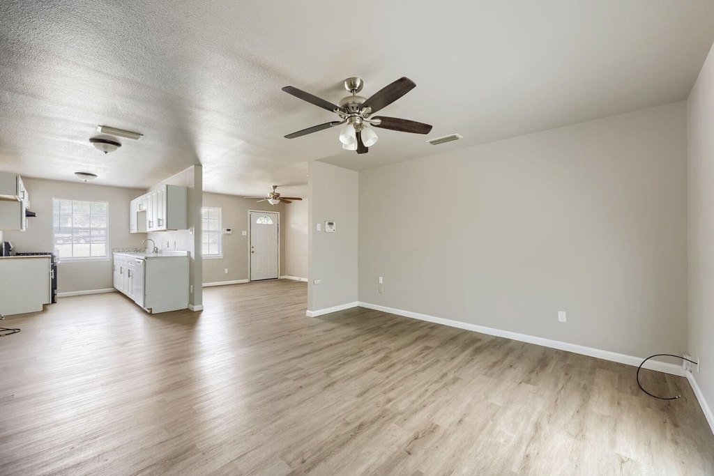 267 Merribrook Trail - Photo 3