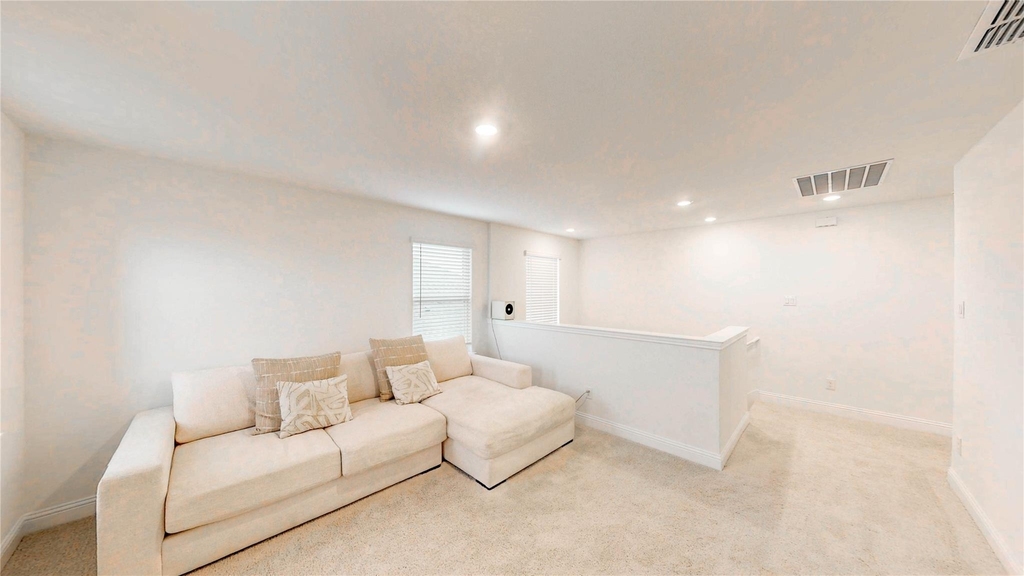 1200 Lancaster Drive - Photo 17
