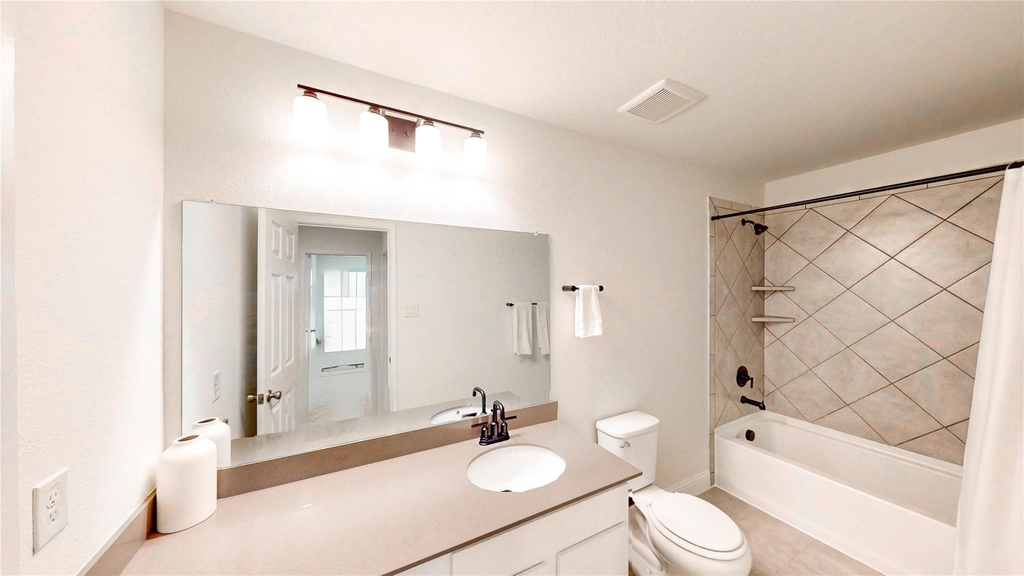 1200 Lancaster Drive - Photo 24
