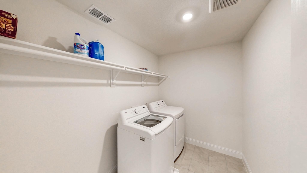 1200 Lancaster Drive - Photo 27