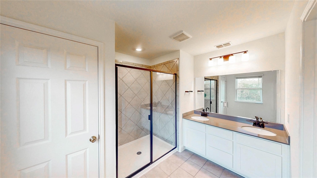 1200 Lancaster Drive - Photo 21