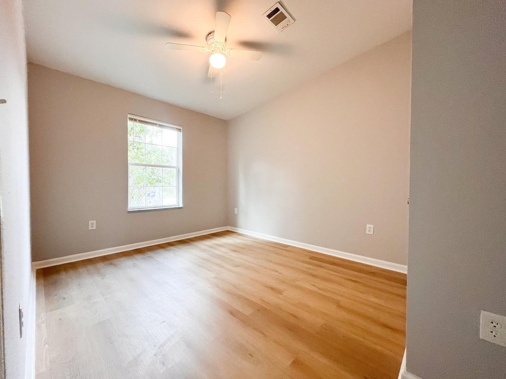 5289 Stacy Street - Photo 15