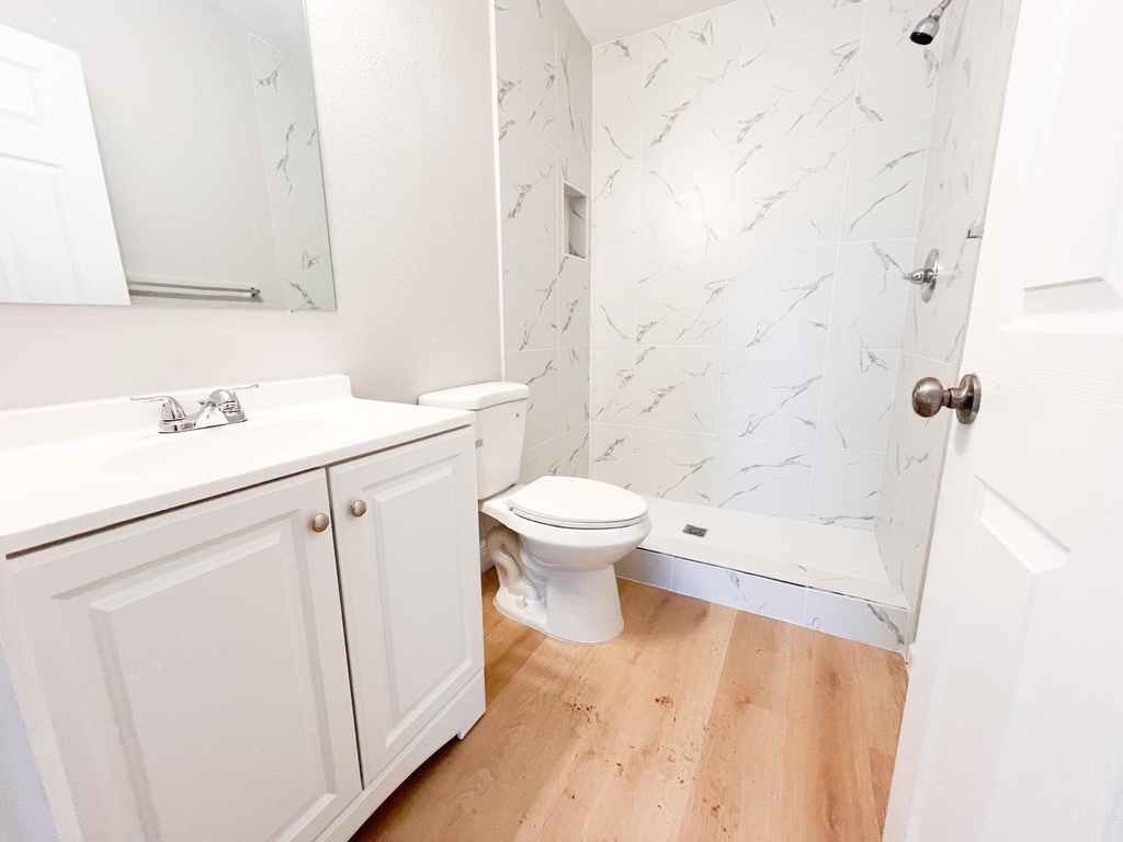 5289 Stacy Street - Photo 8