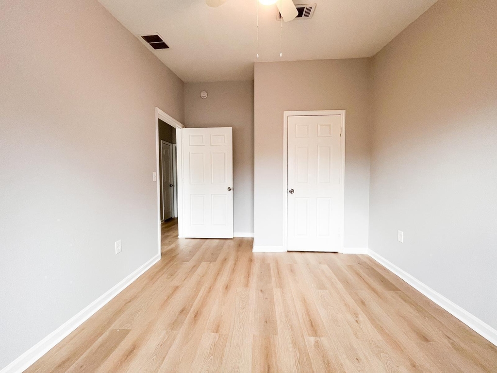 5289 Stacy Street - Photo 6