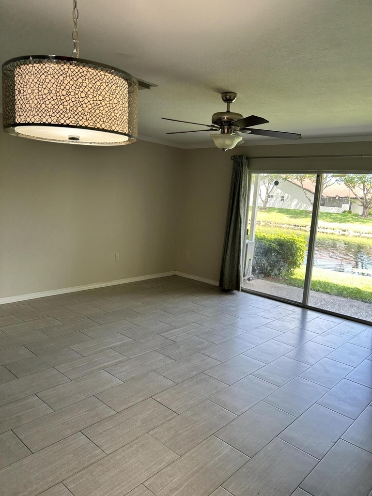 9115 Chambers Street - Photo 8