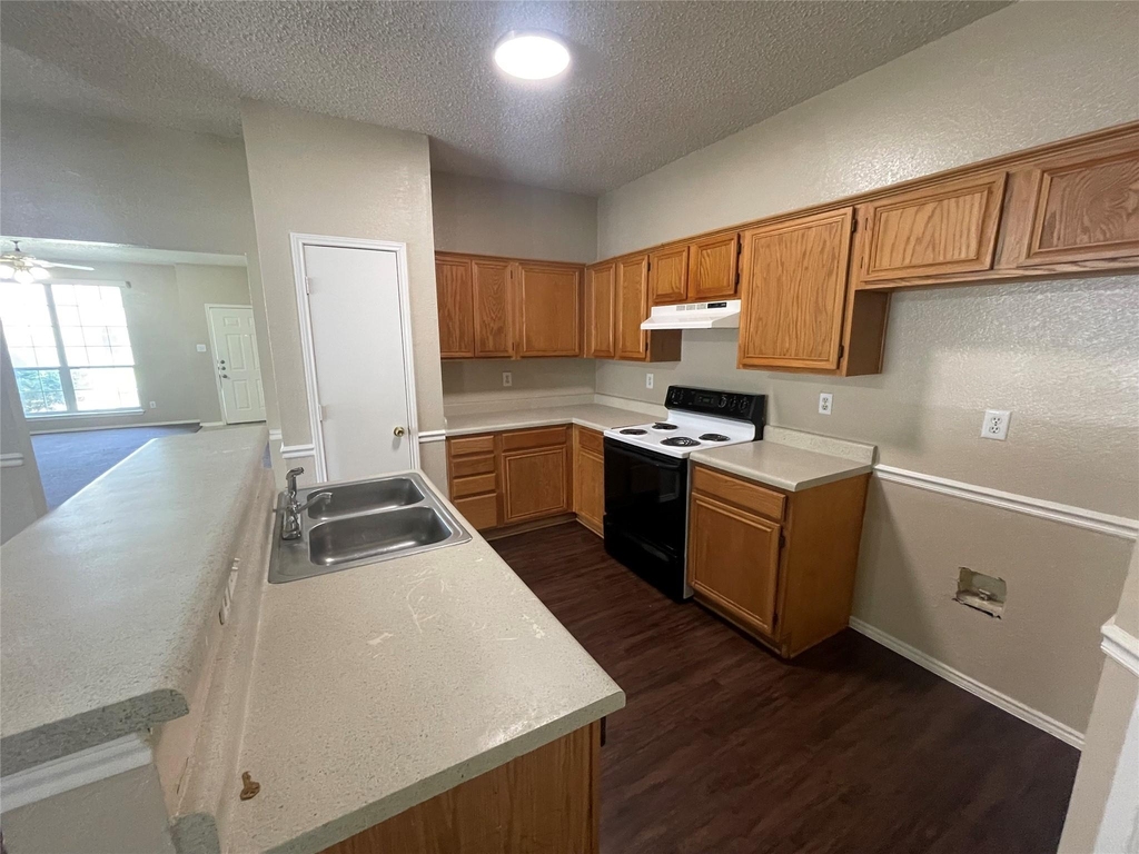 2729 Bent Brook Drive - Photo 6