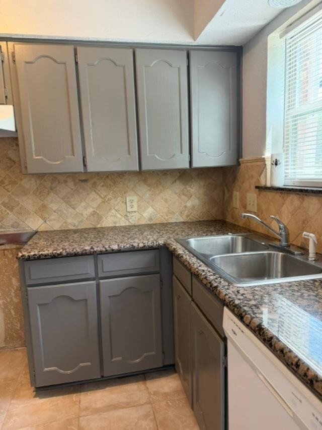 7608 Chapin Road - Photo 2