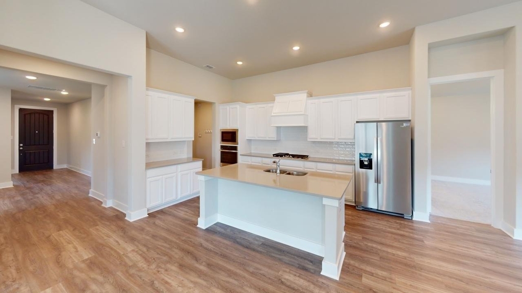 2600 Briarhurst Court - Photo 2