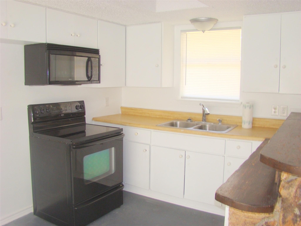 1506 N Preston Street - Photo 6
