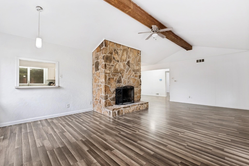 4315 Woodstock Drive - Photo 6