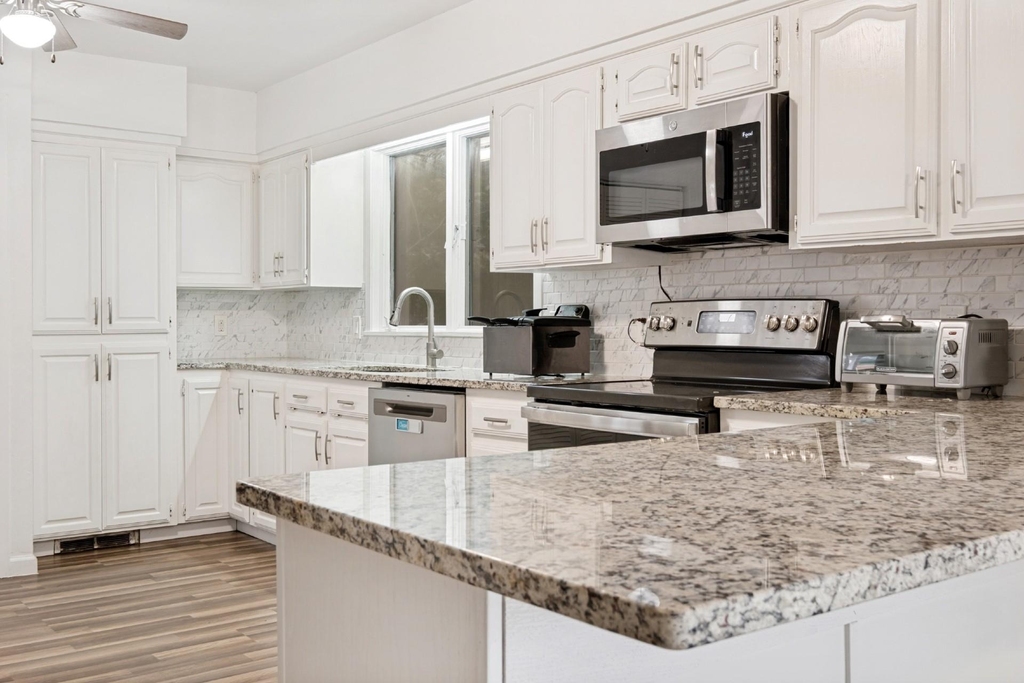 4315 Woodstock Drive - Photo 17