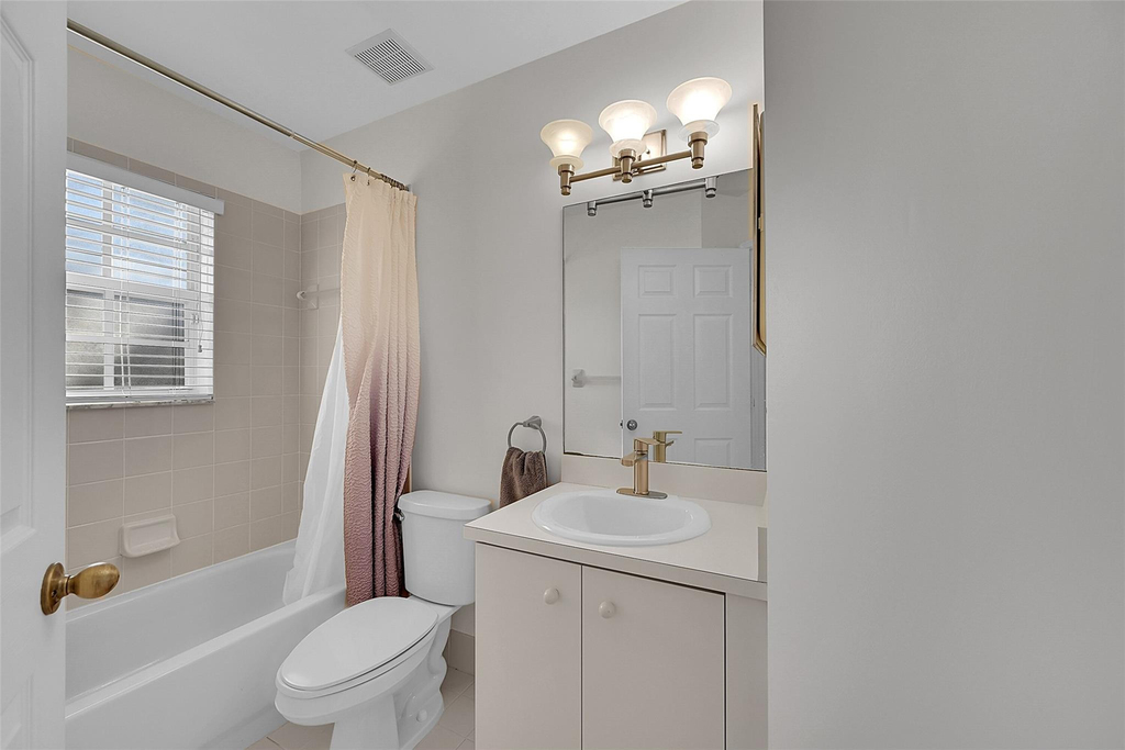 5361 Nw 90th Avenue - Photo 12