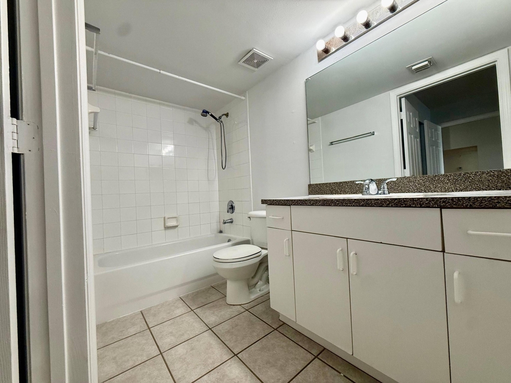 5041 Wiles Road - Photo 3