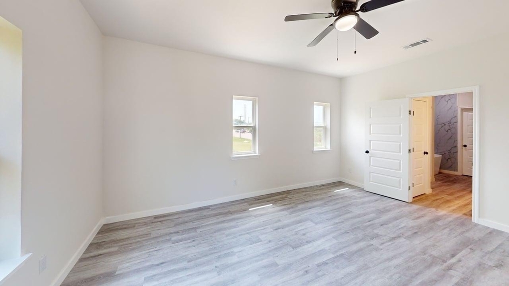 6702 S Lancaster Road - Photo 6