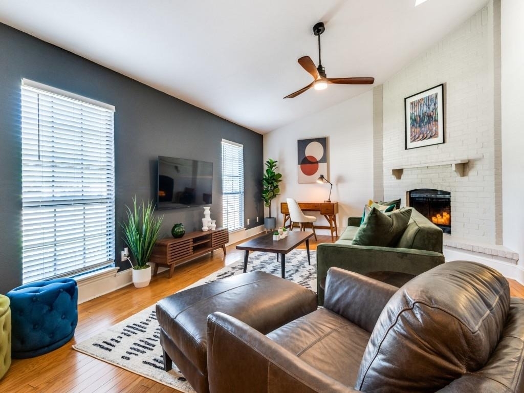305 Westover Drive - Photo 2