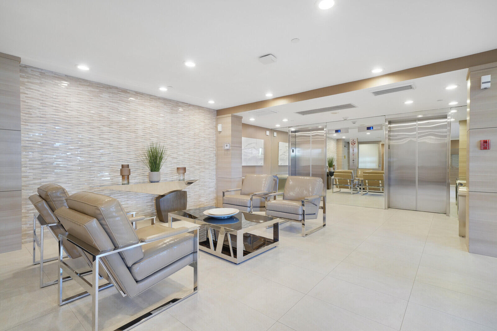 2727 N Ocean Boulevard - Photo 1