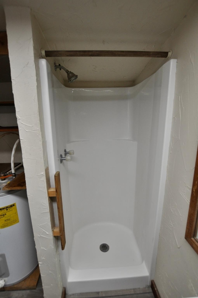1800 Newport Road - Photo 11