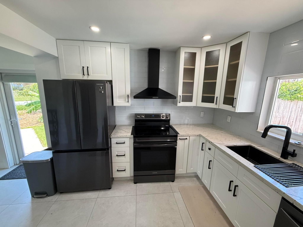 5814 Se Orange Blossom Trail - Photo 3