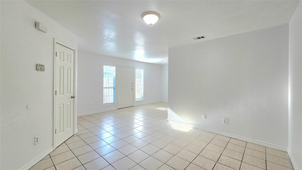 5017 Chapman Street - Photo 21
