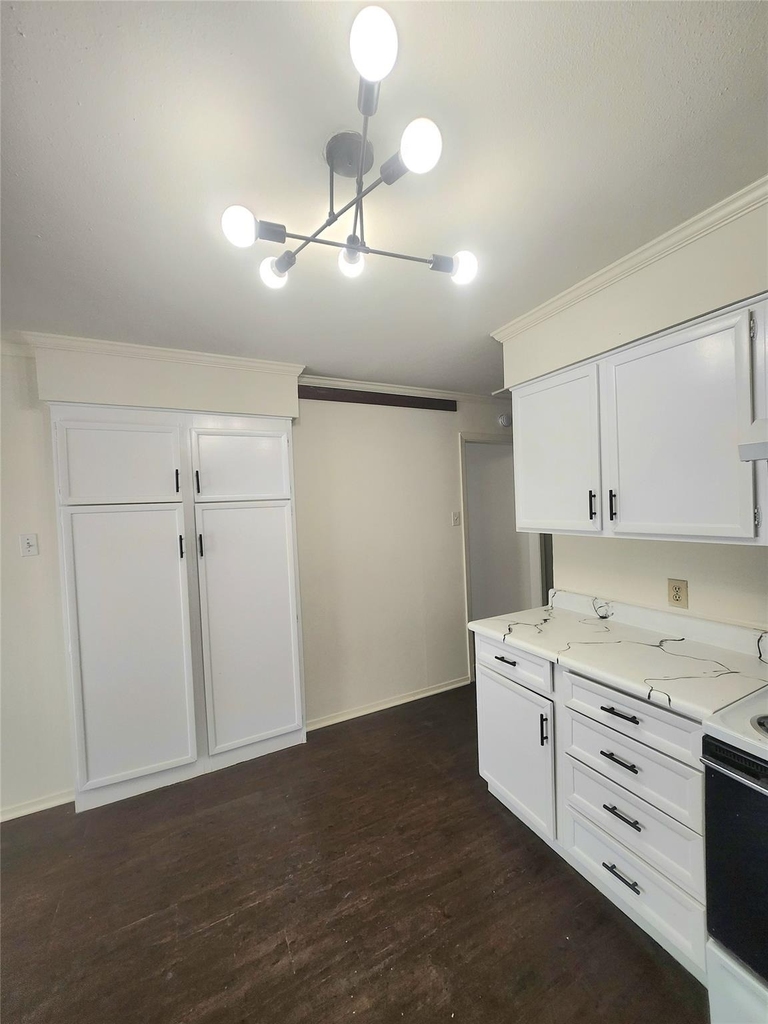 7308 Sanger Avenue - Photo 5