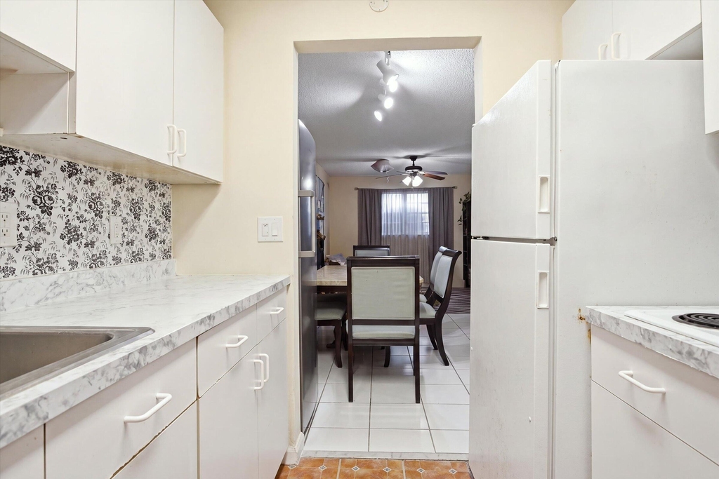 600 Sw 2nd Avenue - Photo 7