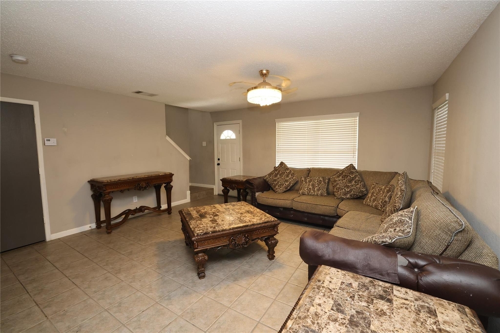 4360 Mesa Drive - Photo 6