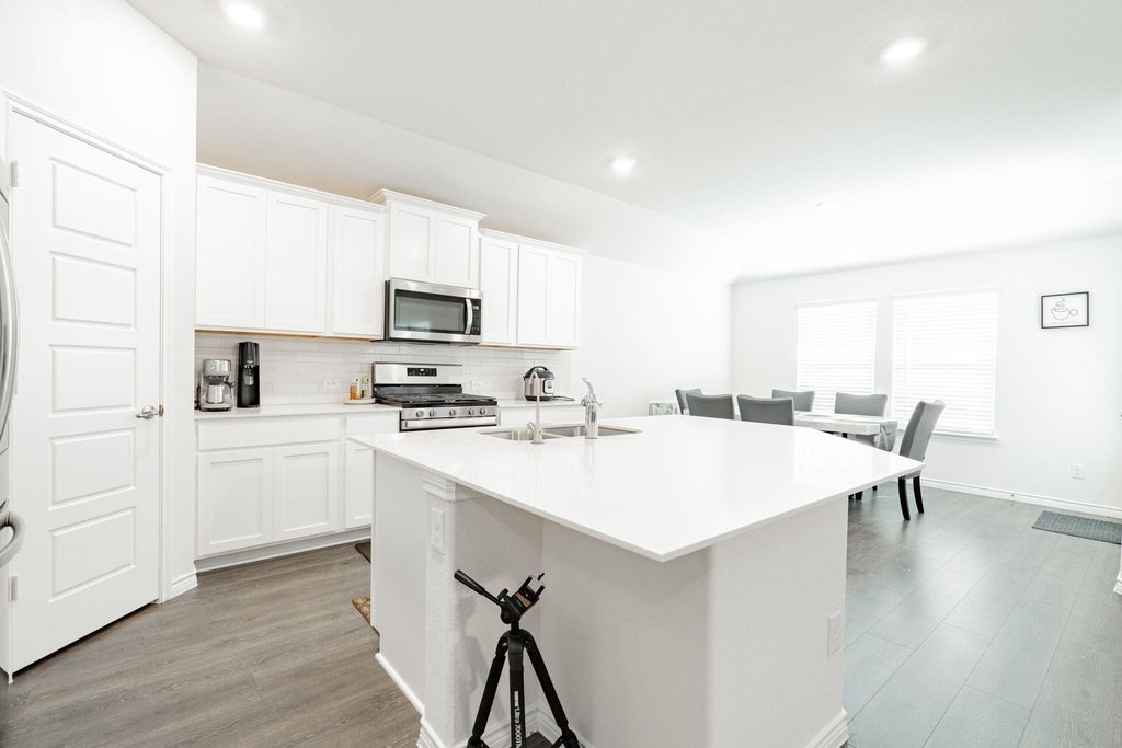 555 Delaware Road - Photo 20