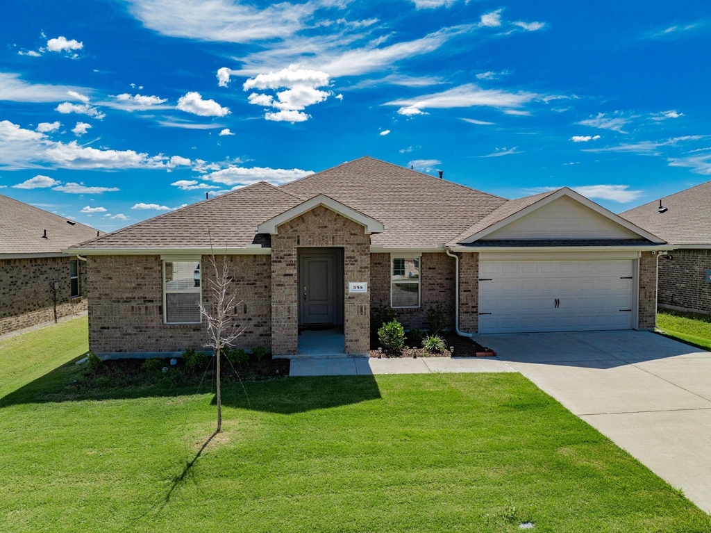 555 Delaware Road - Photo 0